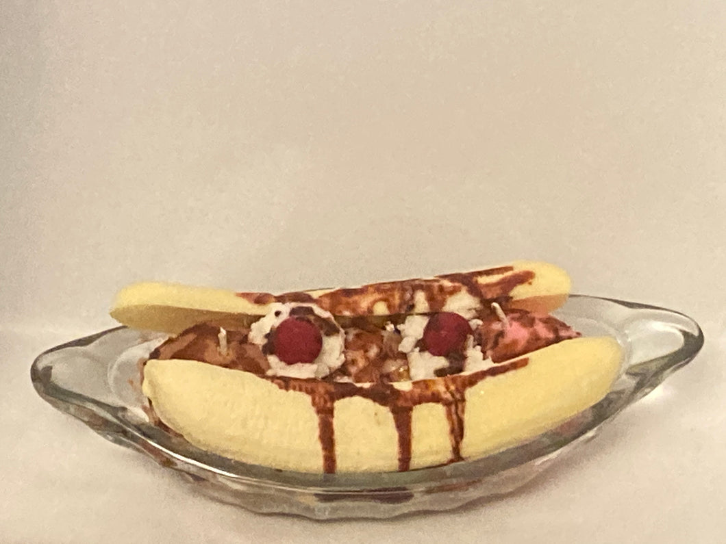 Banana split candle