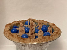 Load image into Gallery viewer, Blueberry pie candle
